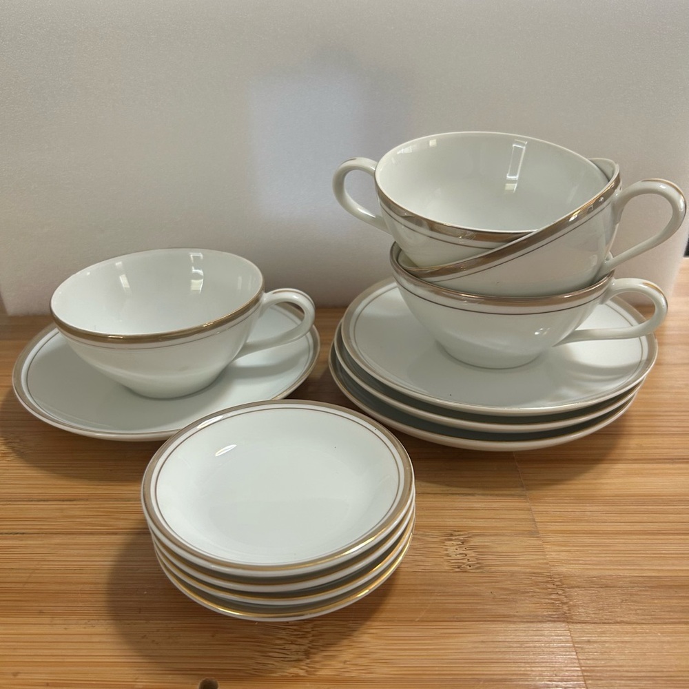 Royalton China Co., Translucent Porcelain Golden Elegance, Cup/Saucer & Coaster